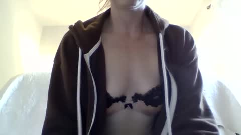 Maxxx online show from 28, 9, 2025