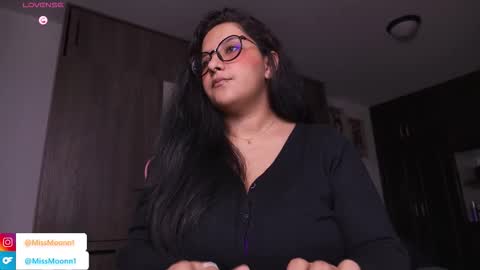 MissMoon online show from 27, 10, 2025