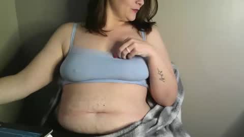 Snapshot of missniagaraishorny chatting on 18, 12, 2025 MissNiagara online show from 18, 12, 2025