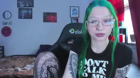 Mistress Nikki Vill online show from 21, 5, 2026