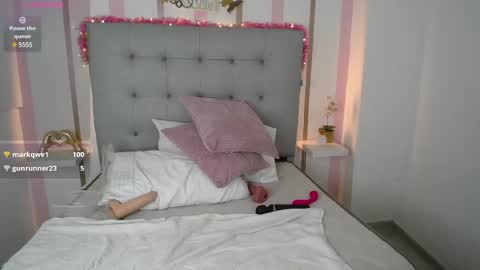 Snapshot of misspenelopenipples chatting on 26, 2, 2025 Penelope online show from 26, 2, 2025