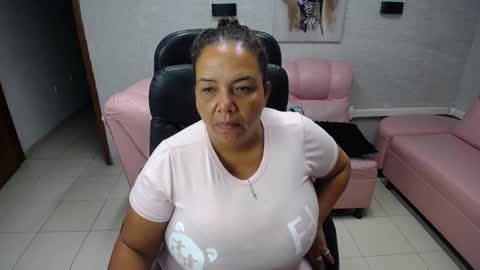 Snapshot of misspenelopenipples chatting on 7, 3, 2025 Penelope online show from 7, 3, 2025