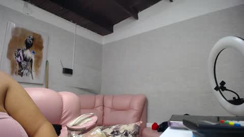 Snapshot of misspenelopenipples chatting on 18, 9, 2025 Penelope online show from 18, 9, 2025