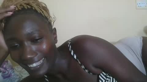 Snapshot of missprettygal chatting on 6, 3, 2025 pretty gal online show from 6, 3, 2025