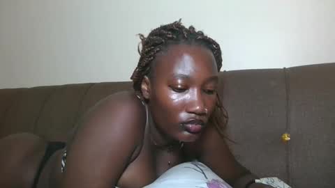 Snapshot of missprettygal chatting on 10, 11, 2025 pretty gal online show from 10, 11, 2025