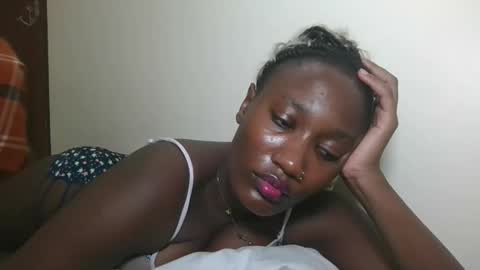 Snapshot of missprettygal chatting on 4, 12, 2025 pretty gal online show from 4, 12, 2025