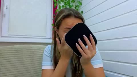 . online show from 25, 10, 2025