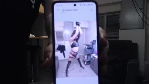 Snapshot of missthon chatting on 21, 10, 2025 missthon online show from 21, 10, 2025