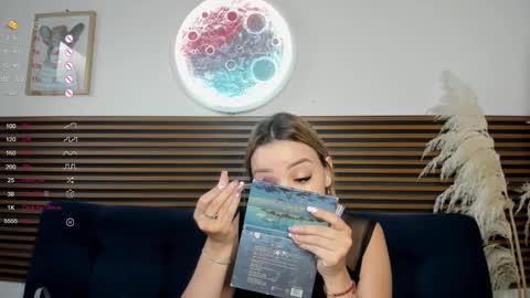 missvalery1 online show from 7, 1, 2025