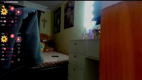 Snapshot of missvalery1 chatting on 22, 6, 2026 missvalery1 online show from 22, 6, 2026