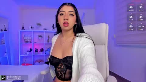 Snapshot of missvancouver_ chatting on 23, 10, 2025 Mafe Jimenez online show from 23, 10, 2025