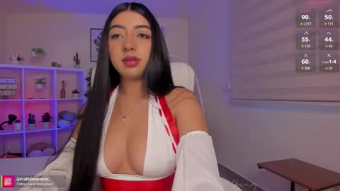 Snapshot of missvancouver_ chatting on 27, 11, 2025 Mafe Jimenez online show from 27, 11, 2025