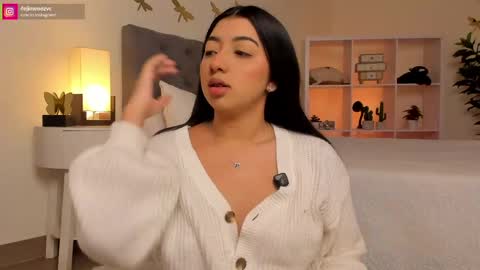 Snapshot of missvancouver_ chatting on 21, 4, 2026 Mafe Jimenez online show from 21, 4, 2026