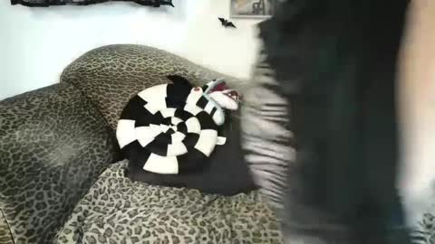 Snapshot of missy_dee chatting on 5, 10, 2025 Missy Dee online show from 5, 10, 2025