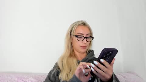 Snapshot of missy_matrix chatting on 16, 5, 2026 Missy matrix online show from 16, 5, 2026