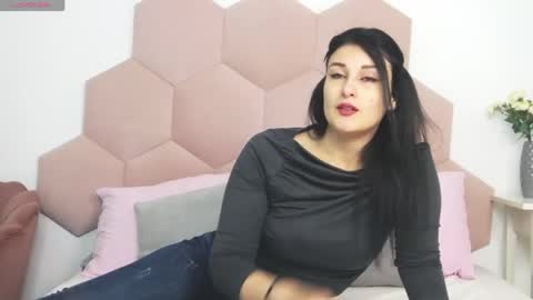 Snapshot of missyross_ chatting on 12, 5, 2026 Elly online show from 12, 5, 2026