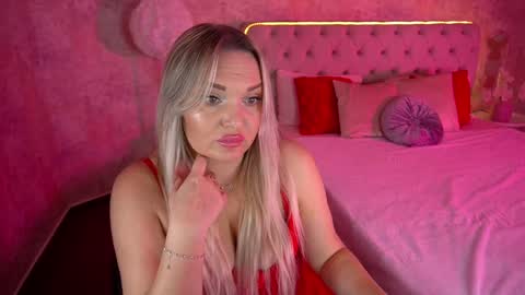 Snapshot of missyymartinezz chatting on 25, 1, 2025 Amely online show from 25, 1, 2025