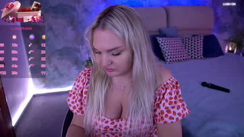 Snapshot of missyymartinezz chatting on 5, 3, 2025 Amely online show from 5, 3, 2025