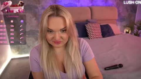 Snapshot of missyymartinezz chatting on 10, 3, 2025 Amely online show from 10, 3, 2025