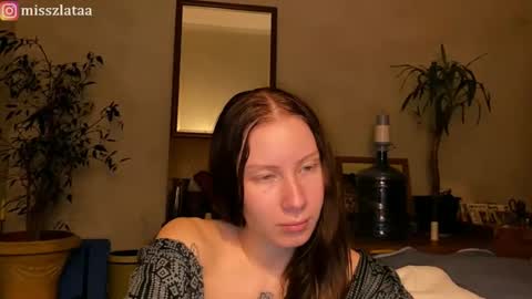 Snapshot of misszlataa chatting on 18, 11, 2025 Zlata online show from 18, 11, 2025
