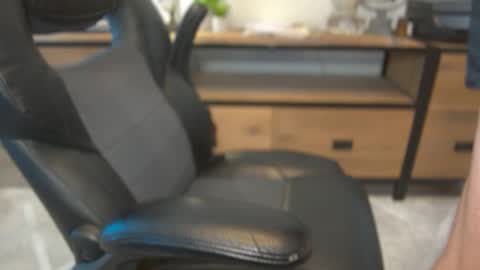Snapshot of mister_dilf chatting on 24, 4, 2026 MISTER DILF online show from 24, 4, 2026