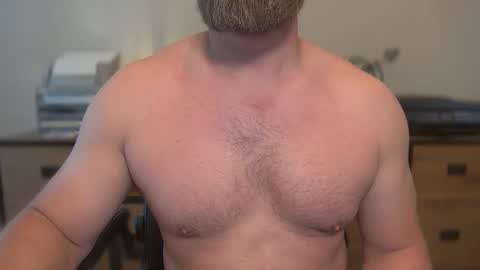 Snapshot of mister_dilf chatting on 30, 5, 2026 MISTER DILF online show from 30, 5, 2026