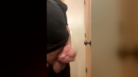 Snapshot of misterbeater123 chatting on 1, 3, 2026 misterbeater123 online show from 1, 3, 2026