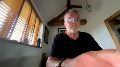 Misterblivs online show from 2, 4, 2026