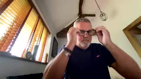 Snapshot of misterblivs chatting on 7, 6, 2026 Misterblivs online show from 7, 6, 2026