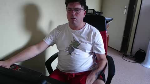 Snapshot of mistercoeur1 chatting on 4, 11, 2025 mistercoeur online show from 4, 11, 2025