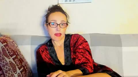 Snapshot of mistress_ass chatting on 20, 12, 2025 Victoria Eden online show from 20, 12, 2025