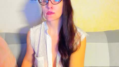 Victoria Eden online show from 8, 4, 2026