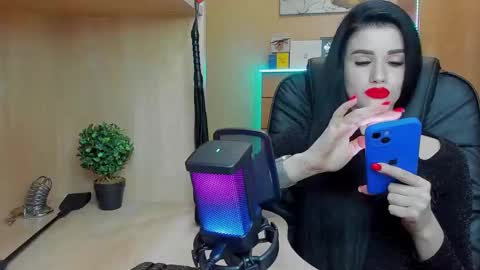 Snapshot of mistress_kristi chatting on 27, 1, 2025 Mistress Kristi online show from 27, 1, 2025