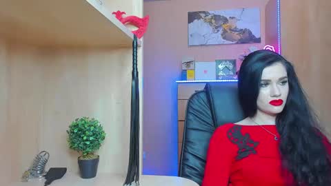 Snapshot of mistress_kristi chatting on 14, 2, 2025 Mistress Kristi online show from 14, 2, 2025
