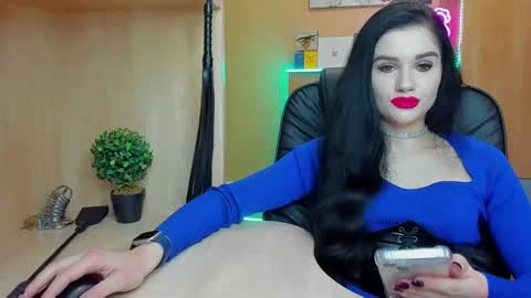 Snapshot of mistress_kristi chatting on 10, 3, 2025 Mistress Kristi online show from 10, 3, 2025