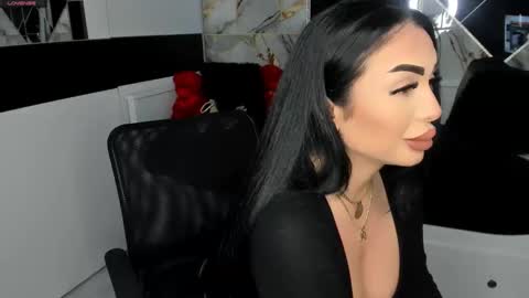 Snapshot of mistress_meryem chatting on 6, 3, 2025 mistress_meryem online show from 6, 3, 2025