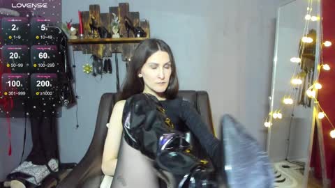 Snapshot of mistress_pamela_ chatting on 25, 12, 2024 Mistress Pamela online show from 25, 12, 2024