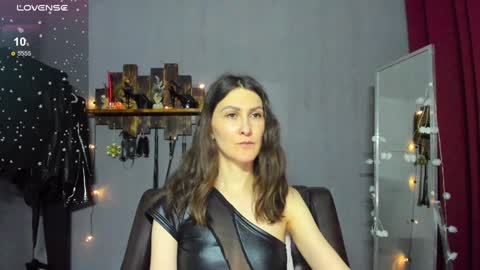 Snapshot of mistress_pamela_ chatting on 10, 1, 2025 Mistress Pamela online show from 10, 1, 2025
