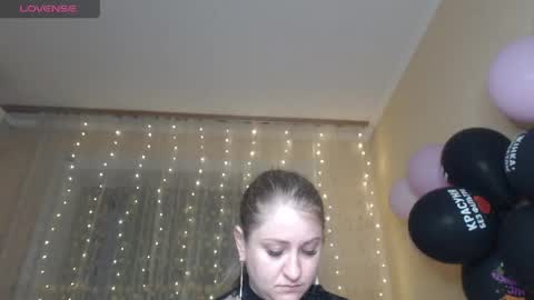 mistresscaro online show from 11, 5, 2026