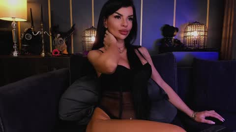 Snapshot of mistresselenia chatting on 6, 1, 2025 Elenia online show from 6, 1, 2025
