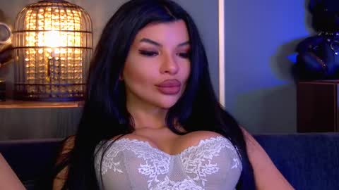 Snapshot of mistresselenia chatting on 16, 12, 2025 Elenia online show from 16, 12, 2025