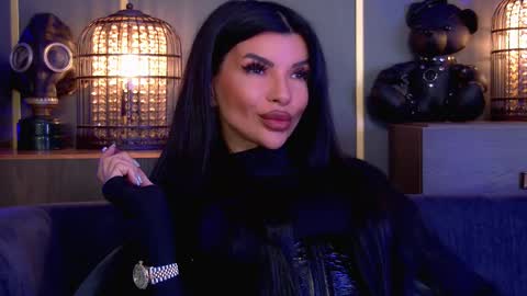 Elenia online show from 9, 3, 2026