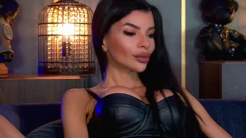 Elenia online show from 18, 5, 2026