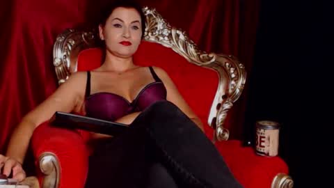 Snapshot of mistressfabiola chatting on 17, 9, 2025 Mistress Fabiola online show from 17, 9, 2025