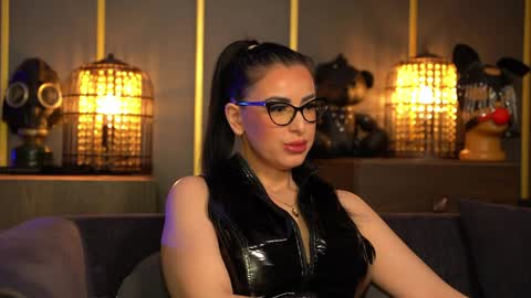 Mistress Kelly online show from 4, 4, 2026