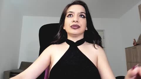 Snapshot of mistressmichelle5 chatting on 5, 12, 2024 YourGoddessM online show from 5, 12, 2024