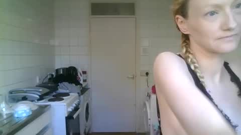 mistressmilly32 online show from 15, 5, 2026