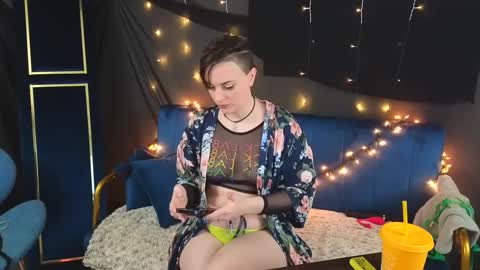 Mistress Quynn online show from 7, 10, 2025