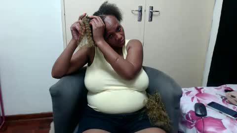 mistressshirleyx online show from 30, 10, 2025