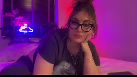 Snapshot of mistresssx chatting on 5, 3, 2025 Miss X online show from 5, 3, 2025